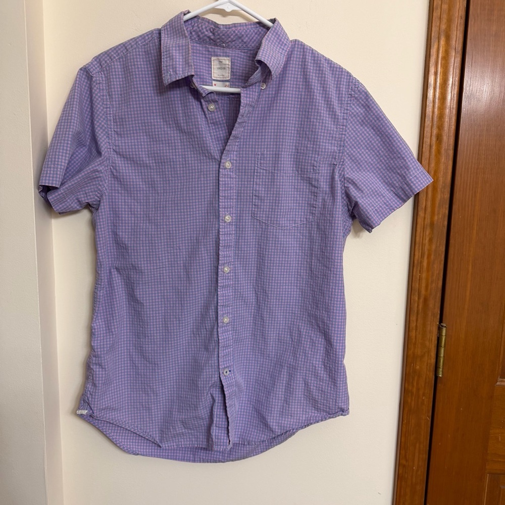 GAP Men's Lavender Checkered Button Down Shirt